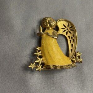 Vintage Angel Brooch – Gold & Yellow Holiday Pin with Stars